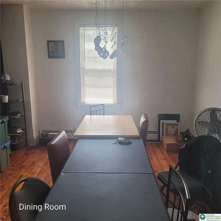 3 bed, 1.5 bath, 1744 sqft, $2,200 — Photo 4