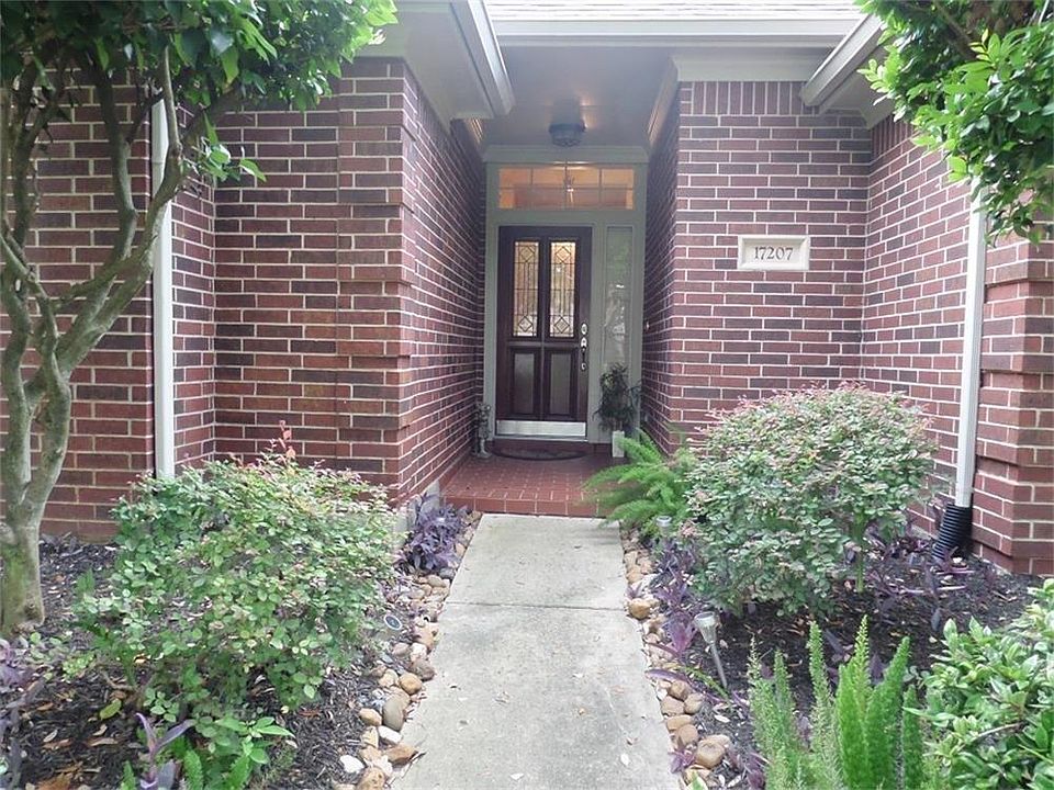 1st image of 17207 Lantana Dr