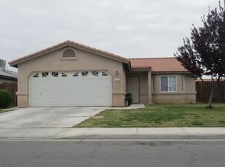 419 Del Rey Dr, Delano, CA 93215