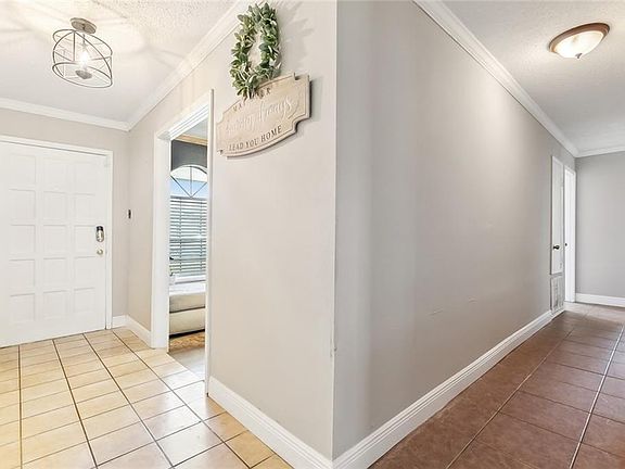 5th image of 1705 Ellerslie Ave