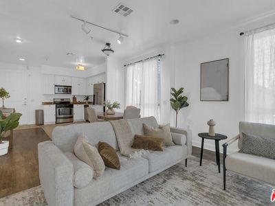 6938 Laurel Canyon Blvd UNIT 107, North Hollywood, CA, 91605