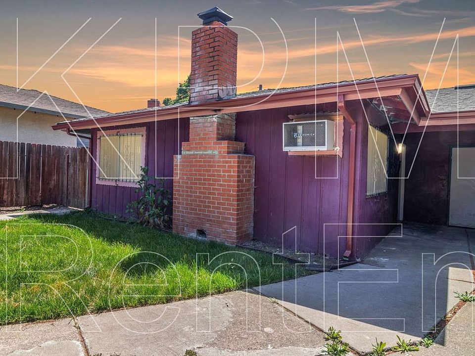 1st image of 206 Goya Dr
