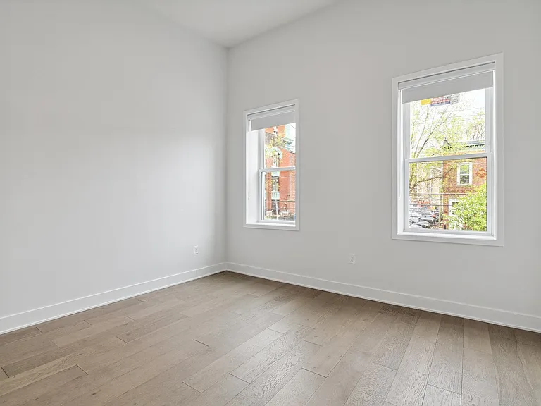 36 Park St #2 — Photo 12