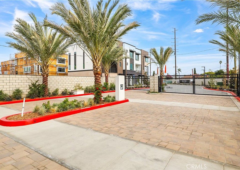 1st image of 31 Bigsby Dr