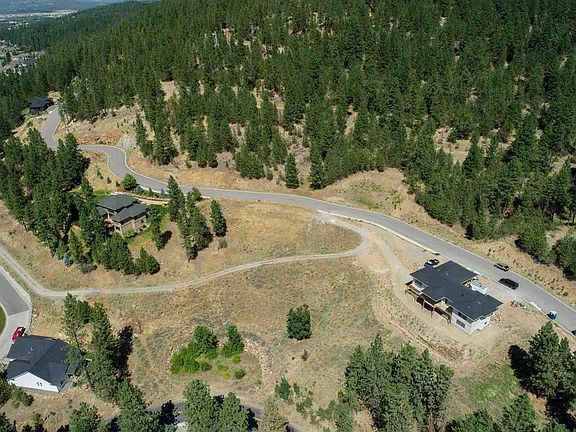 2nd image of 675 N Bella Lago Ln