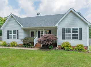 7112 Windbreak Rd, Mc Leansville, NC 27301