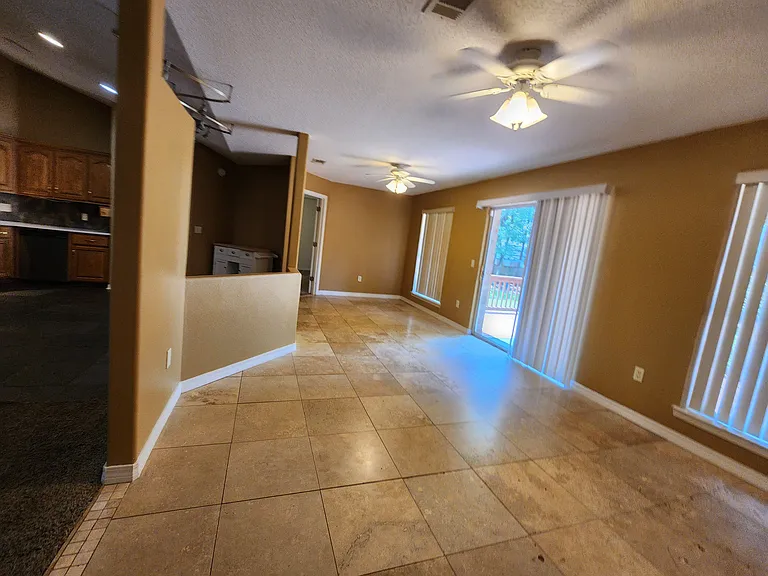 4219 Spindlewick Dr — Photo 6