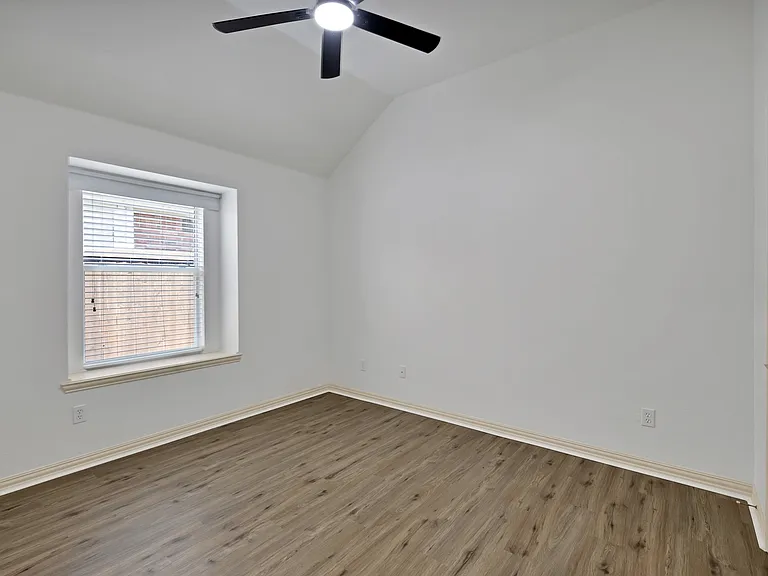 5516 Broken Bend Dr — Photo 20