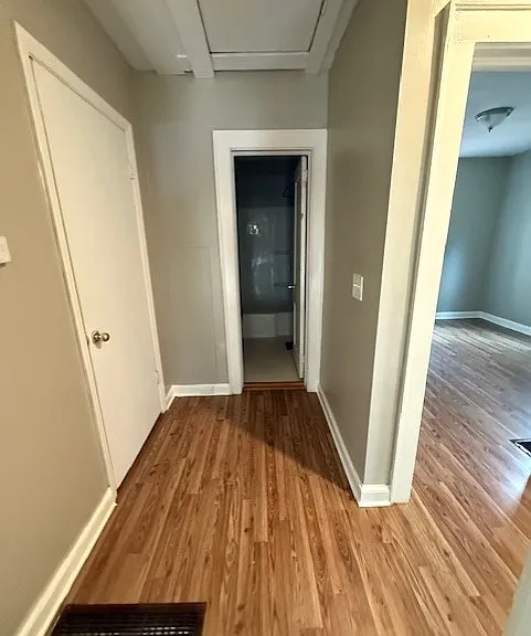 105 Camp St — Photo 4