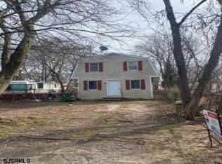 29 Pineview Ave, Egg Harbor Township, NJ 08234