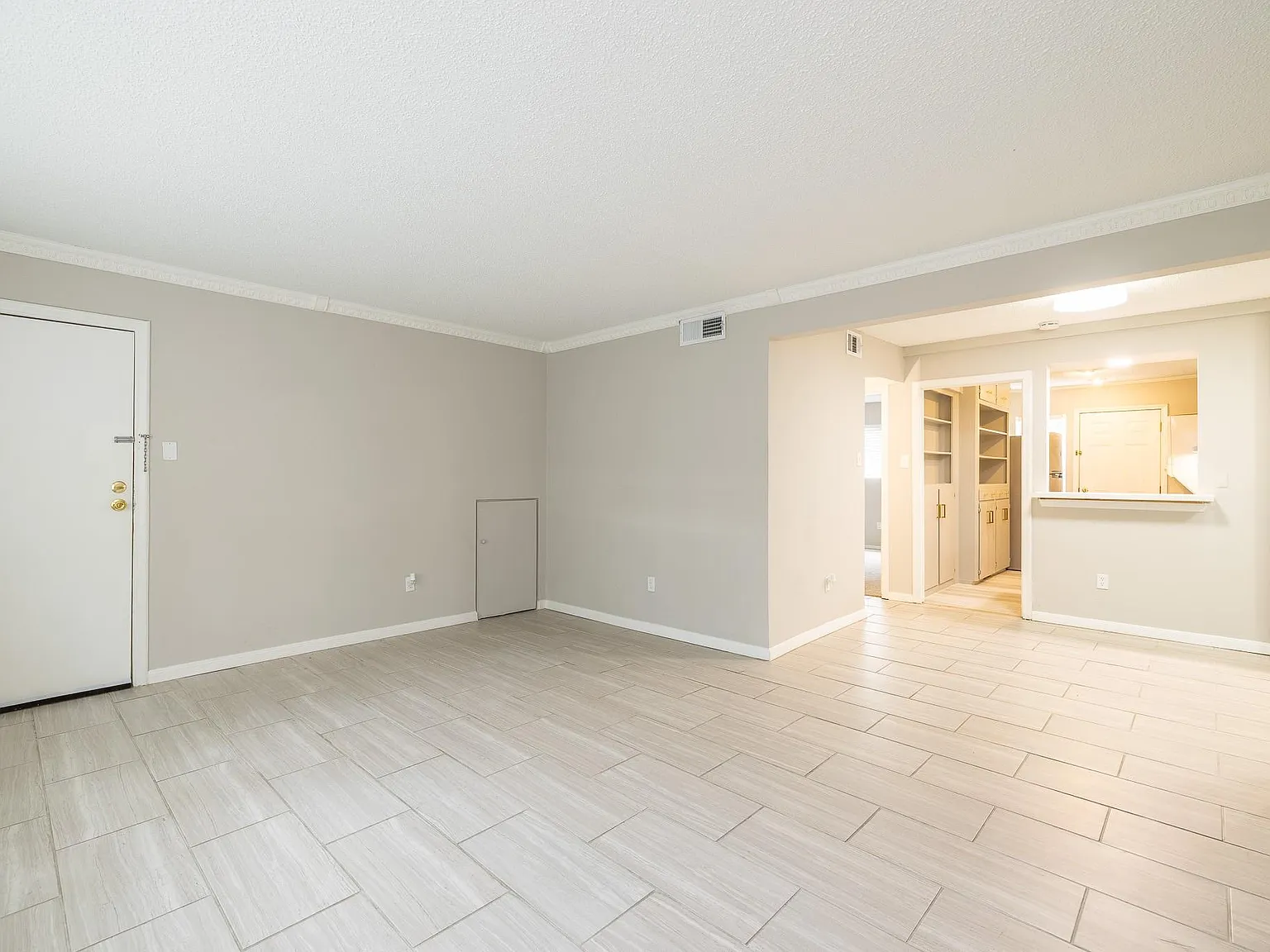 1 bed, 1.0 bath, 664 sqft, $1,195 — Photo 4