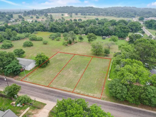 2105 Pecan St, Bastrop, TX 78602