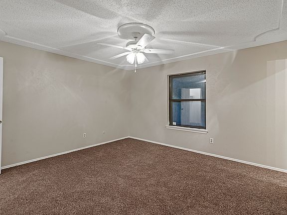 5th image of 365 SW Rand Dr