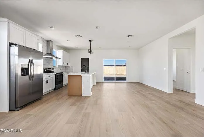 9701 Susan Ave — Photo 5