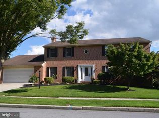 1114 Dry Powder Cir, Mechanicsburg, PA 17050