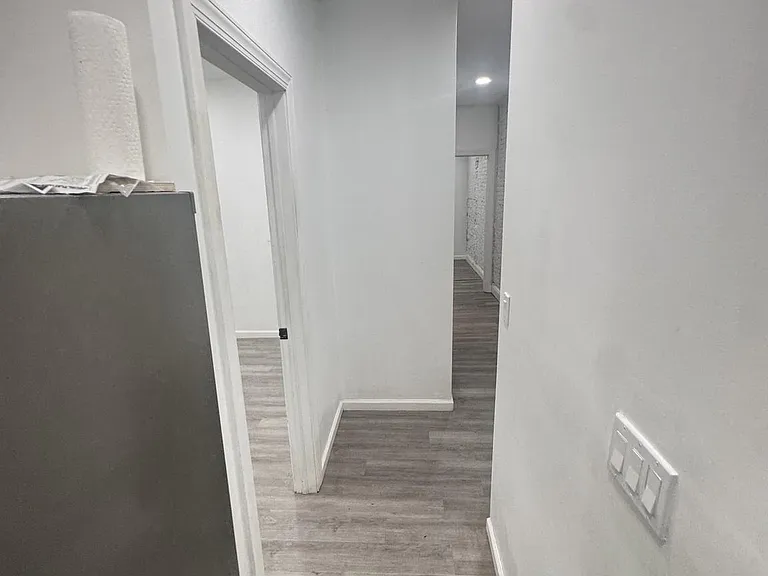 2328 Nicholas St — Photo 6