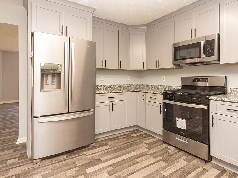 811 Sugar Oak Ln — Photo 6