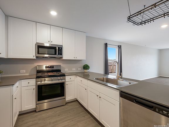 5th image of 31805 Bluewood Vista