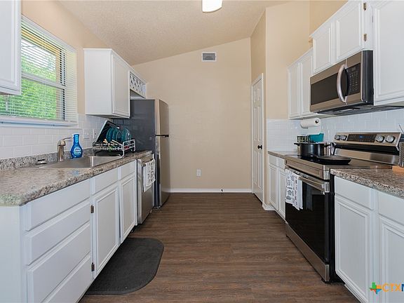4th image of 4805 Teal Dr