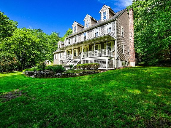 3rd image of 48 Mill Pond Circle