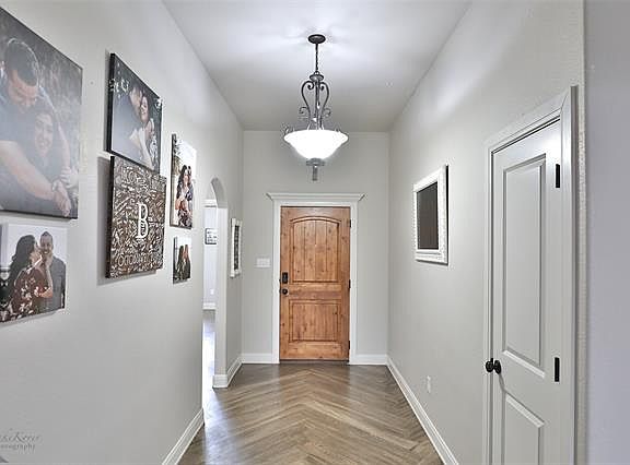4th image of 3802 Bettes Ln