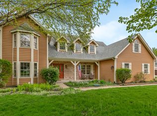 1903 Morgan Cir, Naperville, IL 60565