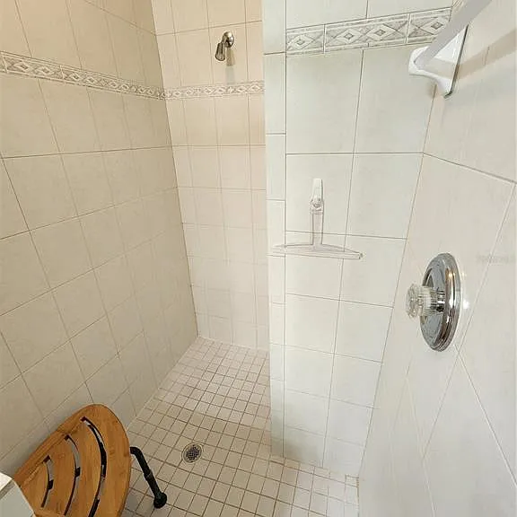 400 Ravinia Cir #400 — Photo 25