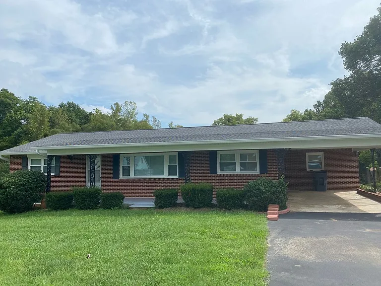 960 Fairground St — Photo 1