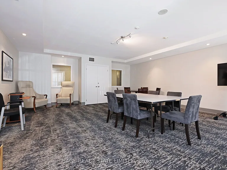 11 Soho St #405 — Photo 20