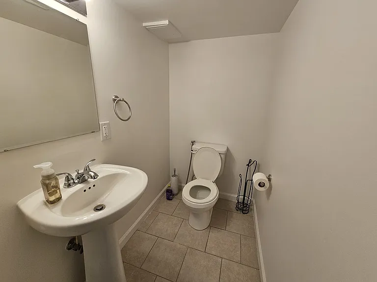 8234 Perrin Ave — Photo 19