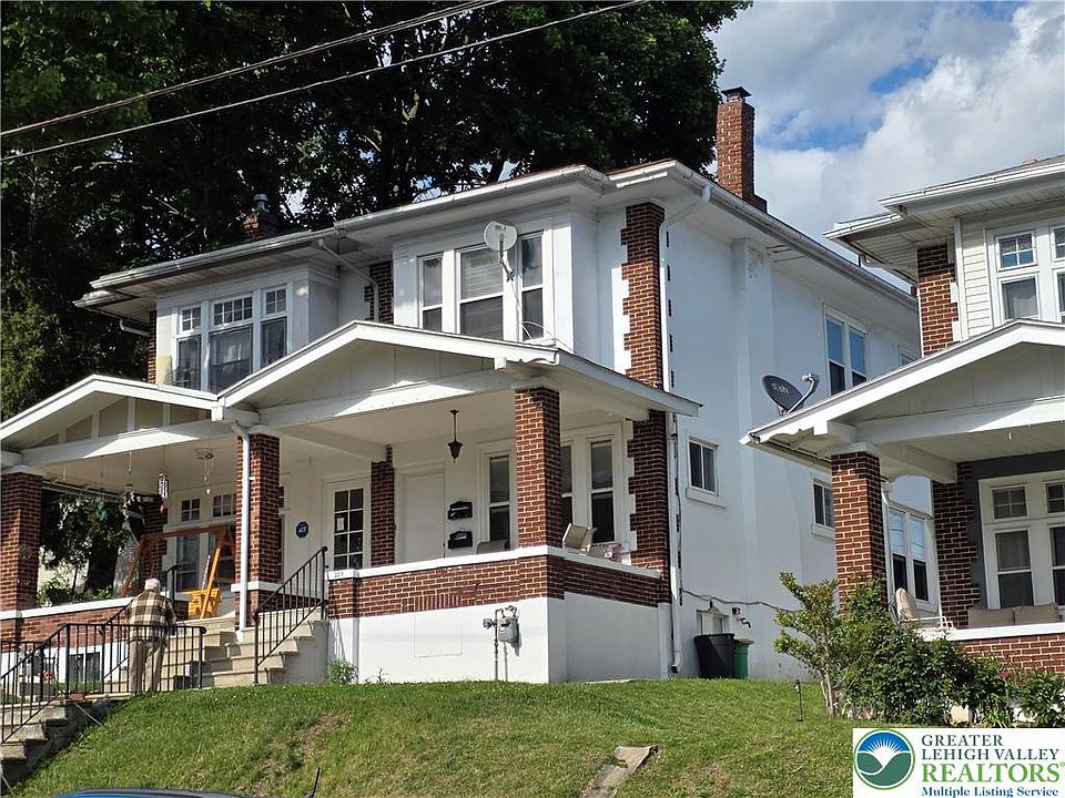 1st image of 223 S 15th St