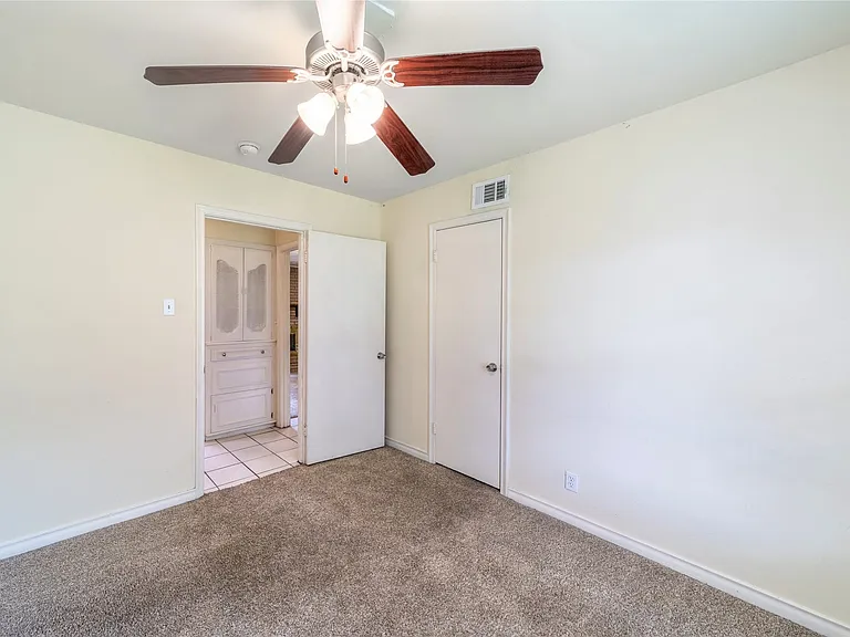 13515 Charcoal Ln — Photo 16
