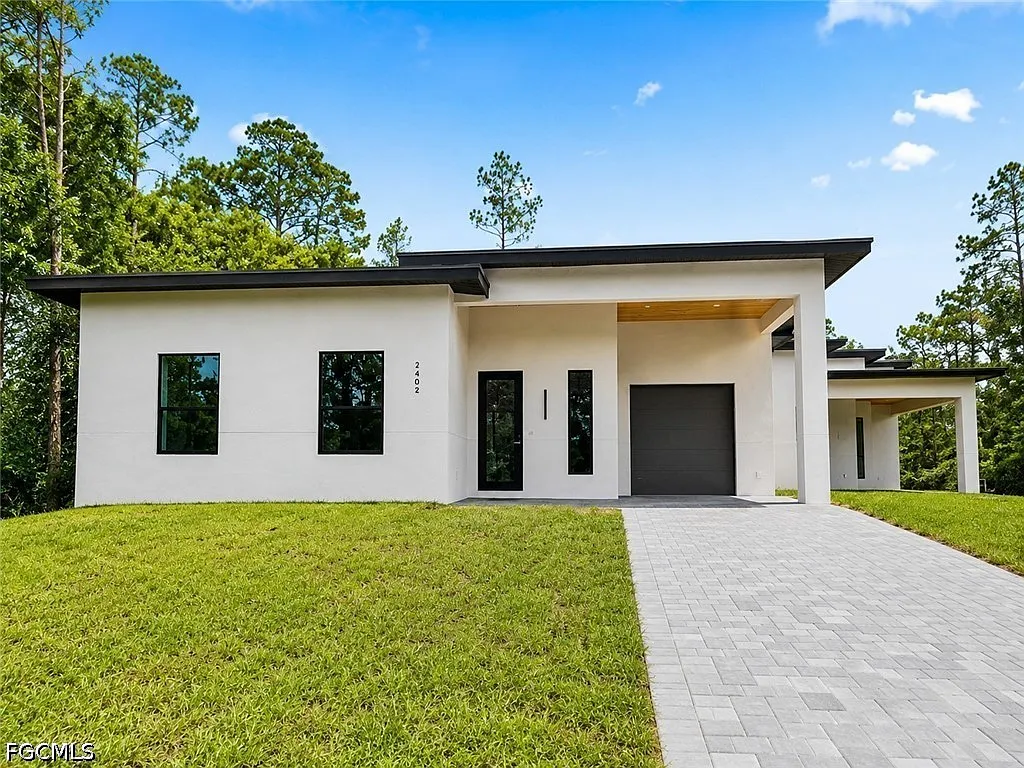 3 bed, 2.0 bath, 1313 sqft, $1,980 — Photo 3