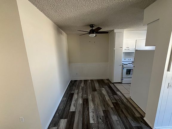 2nd image of 4945 Narragansett Ave APT 9