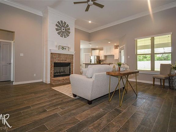 3rd image of 6541 Cedar Elm Dr