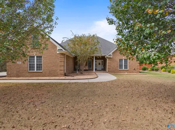 210 Slater Ct, Huntsville, AL 35811