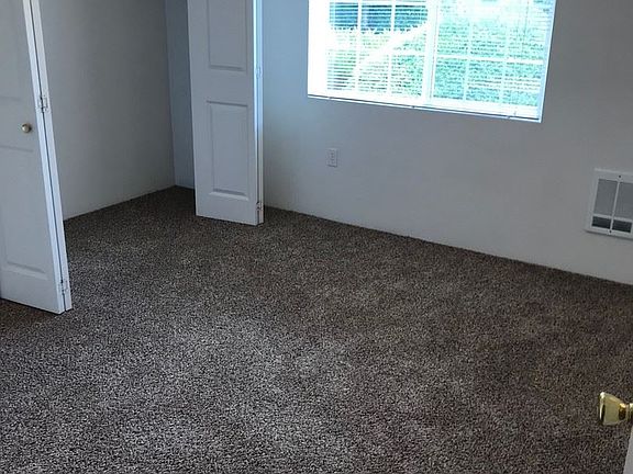 4th image of 3007 Borst Ave APT C3