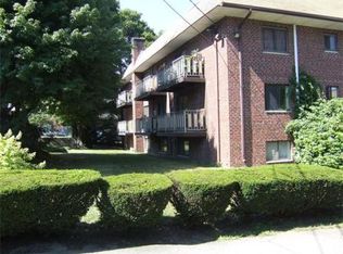 111 Warren Ave APT 1F, Quincy, MA 02170