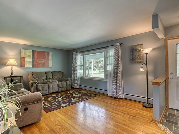 5th image of 4620 N 108th St