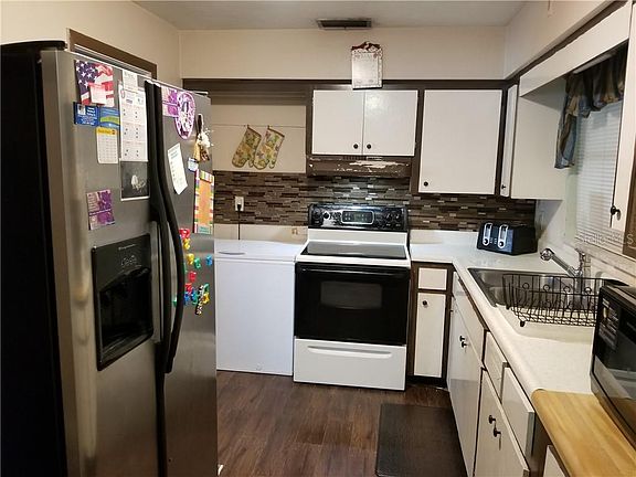 3rd image of 5775 4th St S