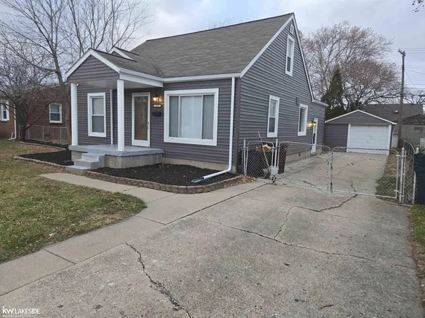 7337 Dale Ave, Center Line, MI 48015