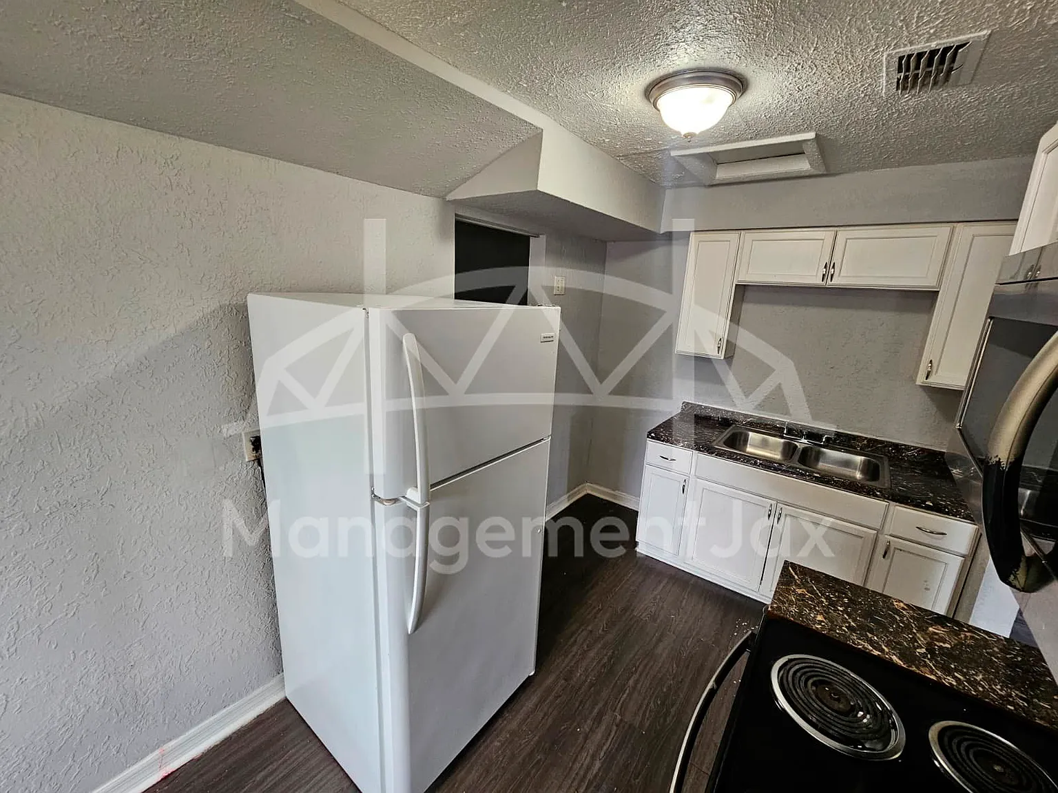 2661 West 25th Street (Sestra Investments LLC) - 1 — Photo 4