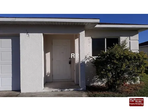1231 SE 8th Ter Photo 1