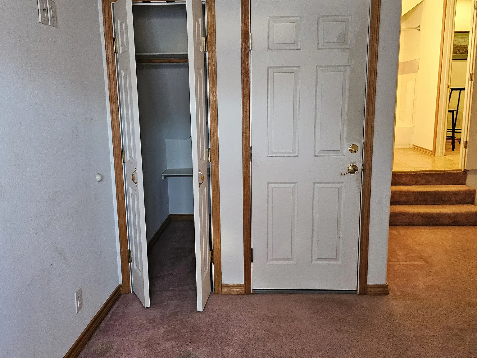 101 Inverness Dr — Photo 4