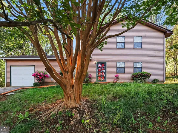 3808 Shane Ct, Ellenwood, GA 30294