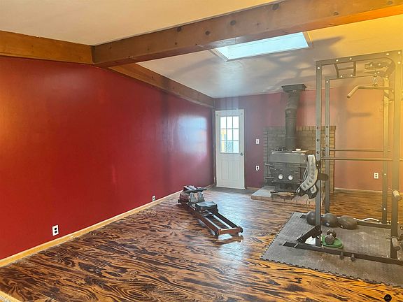 4th image of 400 N 73rd St