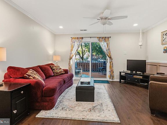 5th image of 56 Ember Ln