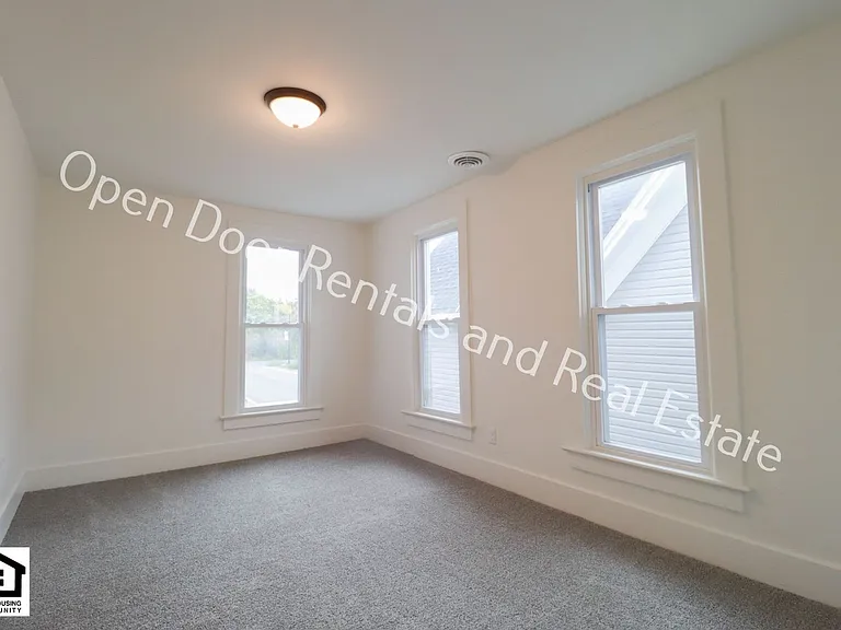 1315 Wall St — Photo 9