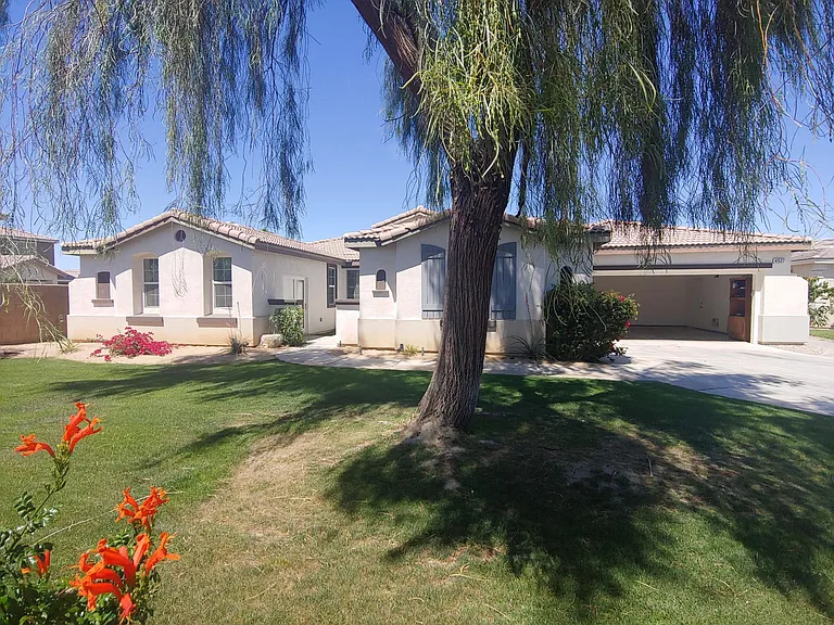 41527 Michelle Pl — Photo 31