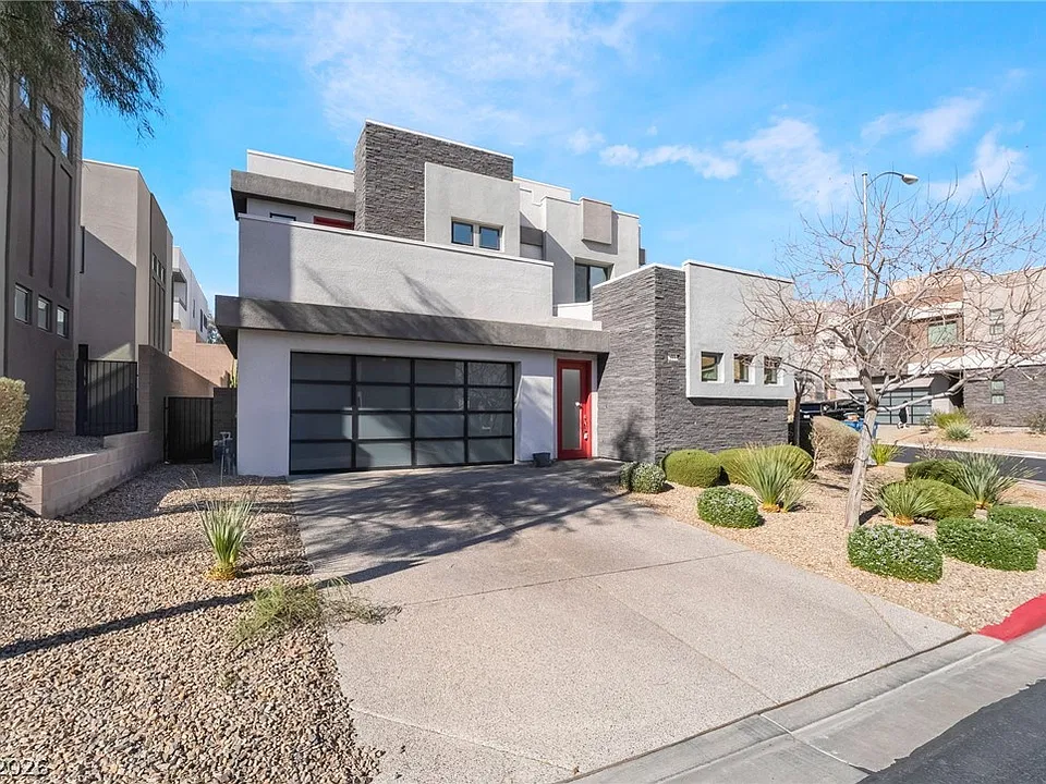 213 Inverbeg St